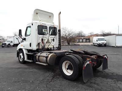 Used 2014 Freightliner Cascadia Day Cab 4x2, Semi Truck for sale #303239 - photo 2