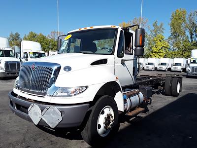 Used 2015 International DuraStar 4300 SBA 4x2, Cab Chassis for sale #355228 - photo 1