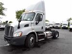 Used 2013 Freightliner Cascadia Day Cab 4x2, Semi Truck for sale #509573 - photo 1