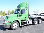 Used 2016 Freightliner Cascadia Day Cab 6x4, Semi Truck for sale #645575 - photo 1