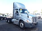 Used 2016 Freightliner Cascadia Day Cab 6x4, Semi Truck for sale #652706 - photo 4