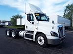Used 2017 Freightliner Cascadia Day Cab 6x4, Semi Truck for sale #659082 - photo 4