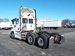 Used 2017 Freightliner Cascadia Day Cab 6x4, Semi Truck for sale #665587 - photo 2