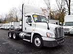 Used 2017 Freightliner Cascadia Day Cab 6x4, Semi Truck for sale #670274 - photo 4