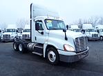 Used 2017 Freightliner Cascadia Day Cab 6x4, Semi Truck for sale #673110 - photo 4