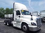 Used 2017 Freightliner Cascadia Day Cab 6x4, Semi Truck for sale #673988 - photo 4