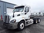 Used 2017 Freightliner Cascadia Day Cab 6x4, Semi Truck for sale #679736 - photo 3