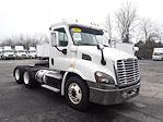 Used 2017 Freightliner Cascadia Day Cab 6x4, Semi Truck for sale #679736 - photo 5