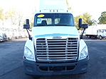 Used 2018 Freightliner Cascadia Day Cab 6x4, Semi Truck for sale #685192 - photo 3