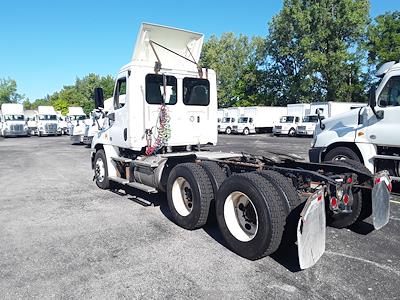 Used 2018 Freightliner Cascadia Day Cab 6x4, Semi Truck for sale #685229 - photo 2