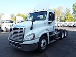 Used 2018 Freightliner Cascadia Day Cab 6x4, Semi Truck for sale #744748 - photo 1