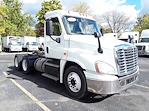 Used 2018 Freightliner Cascadia Day Cab 6x4, Semi Truck for sale #746727 - photo 4