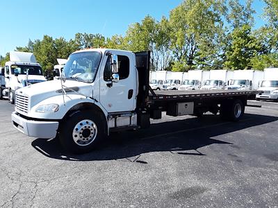 Used 2018 Freightliner M2 106 Conventional Cab 4x2, 26' Flatbed Truck for sale #753972 - photo 1