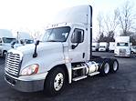 Used 2018 Freightliner Cascadia Day Cab 6x4, Semi Truck for sale #754178 - photo 1