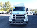 Used 2018 Freightliner Cascadia Sleeper Cab 6x4, Semi Truck for sale #760730 - photo 3