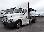 Used 2019 Freightliner Cascadia Day Cab 4x2, Semi Truck for sale #809934 - photo 1