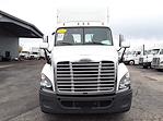 Used 2019 Freightliner Cascadia Day Cab 4x2, Semi Truck for sale #809934 - photo 3