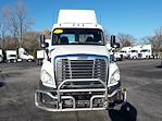 Used 2019 Freightliner Cascadia Day Cab 6x4, Semi Truck for sale #813384 - photo 3