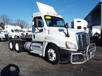 Used 2019 Freightliner Cascadia Day Cab 6x4, Semi Truck for sale #813384 - photo 4