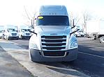 Used 2019 Freightliner Cascadia Sleeper Cab 6x4, Semi Truck for sale #861533 - photo 3