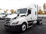 Used 2019 Freightliner Cascadia Sleeper Cab 6x4, Semi Truck for sale #867368 - photo 1