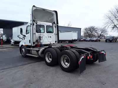 Used 2020 Freightliner Cascadia Day Cab 6x4, Semi Truck for sale #894786 - photo 2