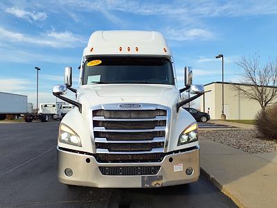 Used 2020 Freightliner Cascadia Sleeper Cab 6x4, Semi Truck for sale #283687 - photo 2