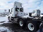 Used 2015 Freightliner Cascadia 6x4, Semi Truck for sale #563395 - photo 3