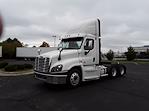Used 2016 Freightliner Cascadia Day Cab 6x4, Semi Truck for sale #646253 - photo 1