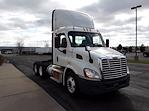 Used 2016 Freightliner Cascadia Day Cab 6x4, Semi Truck for sale #659131 - photo 4