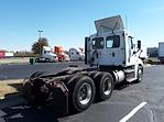 Used 2017 Freightliner Cascadia Day Cab 6x4, Semi Truck for sale #673919 - photo 5