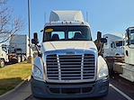 Used 2017 Freightliner Cascadia Day Cab 6x4, Semi Truck for sale #673920 - photo 3