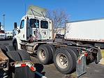 Used 2017 Freightliner Cascadia Day Cab 6x4, Semi Truck for sale #673920 - photo 2