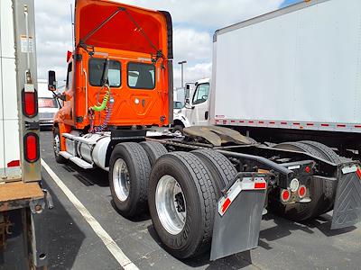 Used 2018 Freightliner Cascadia Day Cab 6x4, Semi Truck for sale #757959 - photo 2