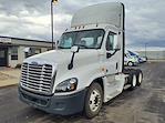 Used 2018 Freightliner Cascadia Day Cab 6x4, Semi Truck for sale #779720 - photo 1