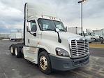 Used 2018 Freightliner Cascadia Day Cab 6x4, Semi Truck for sale #779720 - photo 4