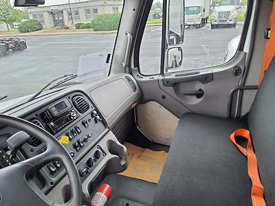 Used 2019 Freightliner M2 106 Conventional Cab 4x2, Box Truck for sale #802601 - photo 2