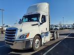 Used 2019 Freightliner Cascadia Day Cab 6x4, Semi Truck for sale #868588 - photo 1