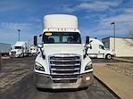 Used 2019 Freightliner Cascadia Day Cab 6x4, Semi Truck for sale #868590 - photo 3