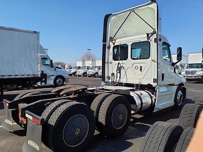 Used 2019 Freightliner Cascadia Day Cab 6x4, Semi Truck for sale #868599 - photo 2