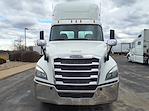 Used 2019 Freightliner Cascadia Day Cab 6x4, Semi Truck for sale #868605 - photo 3