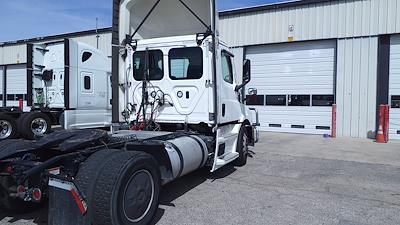 Used 2021 Freightliner Cascadia 116 Day Cab 4x2, Semi Truck for sale #270418 - photo 2