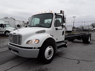 Used 2016 Freightliner M2 106 Day Cab 4x2, 21' Cab Chassis for sale #359559 - photo 1