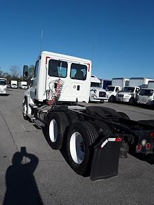 Used 2016 Freightliner Cascadia Day Cab 6x4, Semi Truck for sale #382758 - photo 2