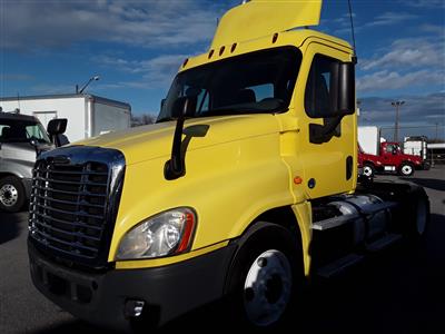 Used 2014 Freightliner Cascadia Day Cab 4x2, Semi Truck for sale #516957 - photo 1