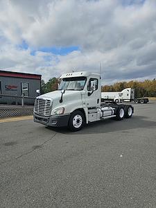 Used 2020 Freightliner Cascadia Day Cab 6x4, Semi Truck for sale #264743 - photo 1