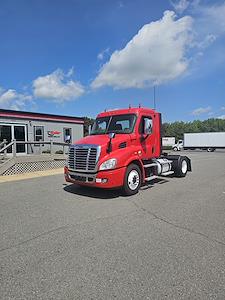 Used 2018 Freightliner Cascadia Day Cab 4x2, Semi Truck for sale #687413 - photo 1