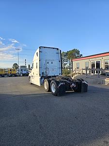 Used 2019 Freightliner Cascadia Sleeper Cab 6x4, Semi Truck for sale #827472 - photo 2