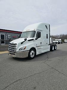 Used 2019 Freightliner Cascadia Sleeper Cab 6x4, Semi Truck for sale #827474 - photo 1