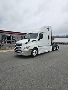 Used 2019 Freightliner Cascadia Sleeper Cab 6x4, Semi Truck for sale #827481 - photo 1